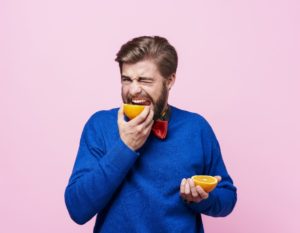 eating orange